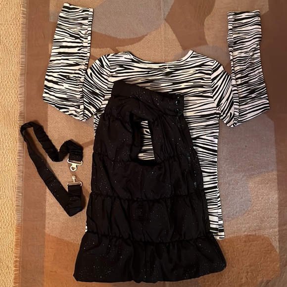 EUC Grane Girl’s Puffer Vest, full zip w clasp belt, M - Picture 3 of 16